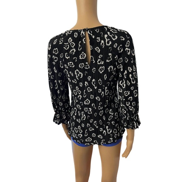 Halogen Black Pleated Accordion Knit White Floral Ballon Sleeve Blouse Size XS - Picture 3 of 6